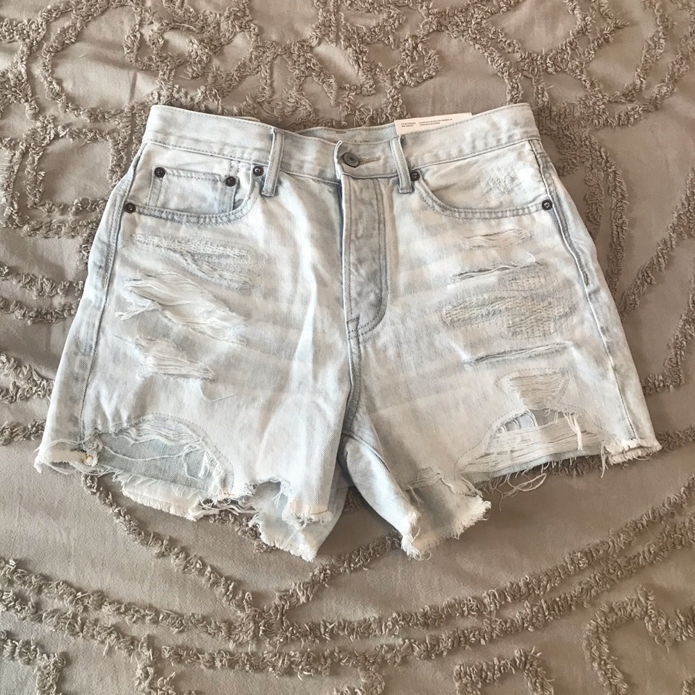 American Eagle 90s Boyfriend Shorts